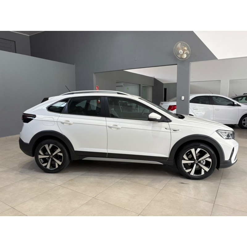 VOLKSWAGEN Nivus 1.0 4P FLEX 200 TSI HIGHLINE TURBO AUTOMÁTICO