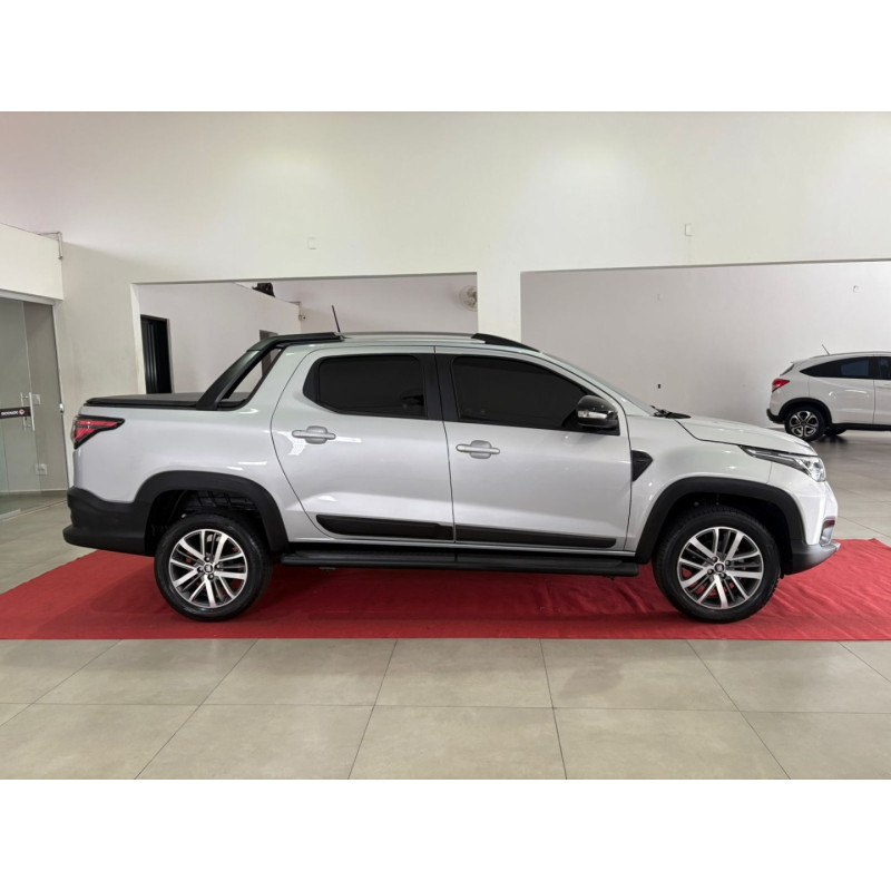 FIAT Strada 1.3 4P FIREFLY FLEX VOLCANO CABINE DUPLA AUTOMÁTICO