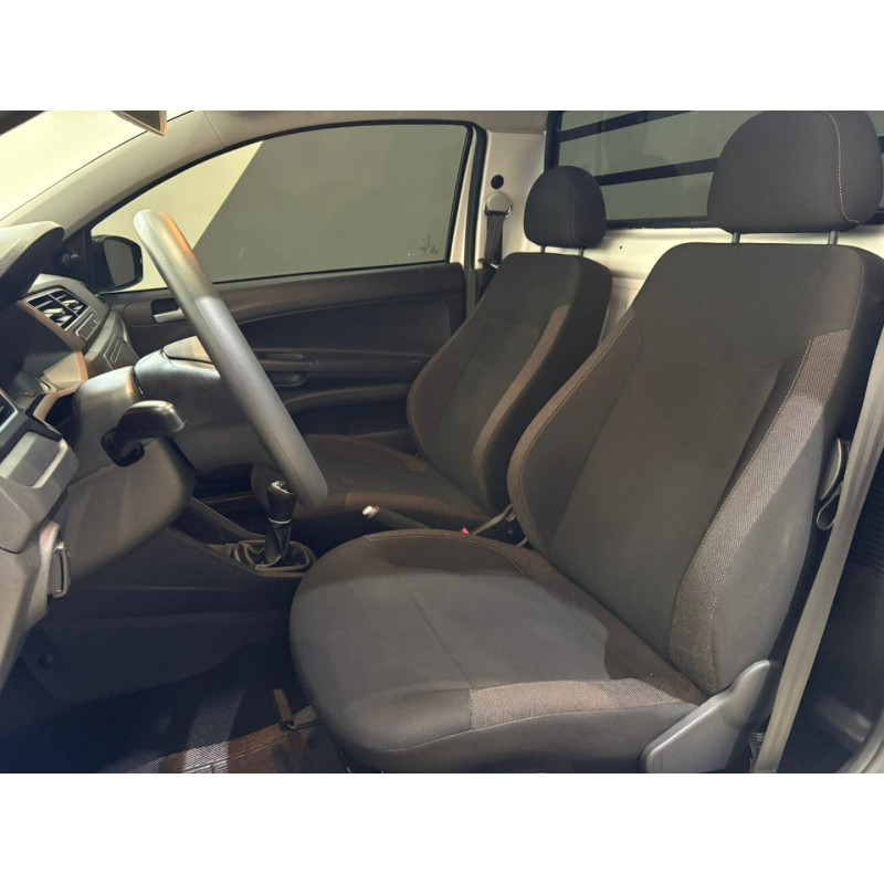 VOLKSWAGEN Saveiro 1.6 G7 CABINE SIMPLES ROBUST FLEX