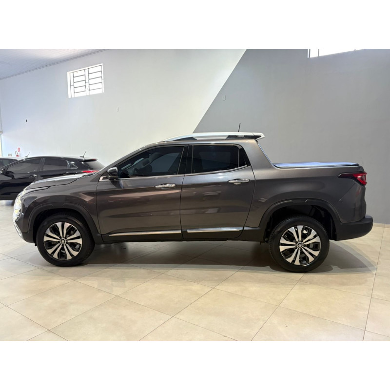 FIAT Toro 1.3 16V 4P FLEX 270 TURBO VOLCANO AUTOMÁTICO