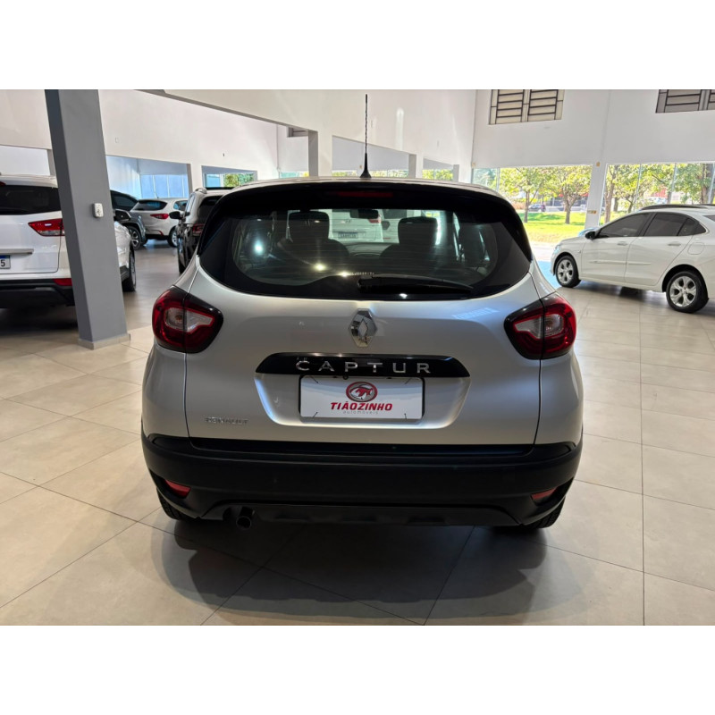RENAULT Captur 1.6 16V 4P FLEX SCE LIFE X-TRONIC CVT