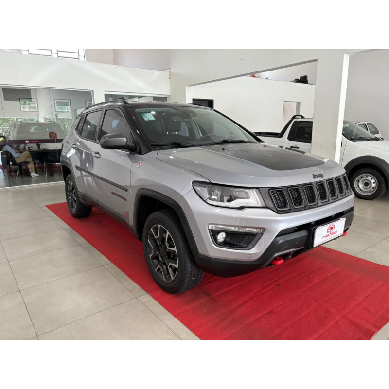 JEEP Compass 2.0 16V 4P TRAILHAWK TURBO DIESEL 4X4 AUTOMÁTICO