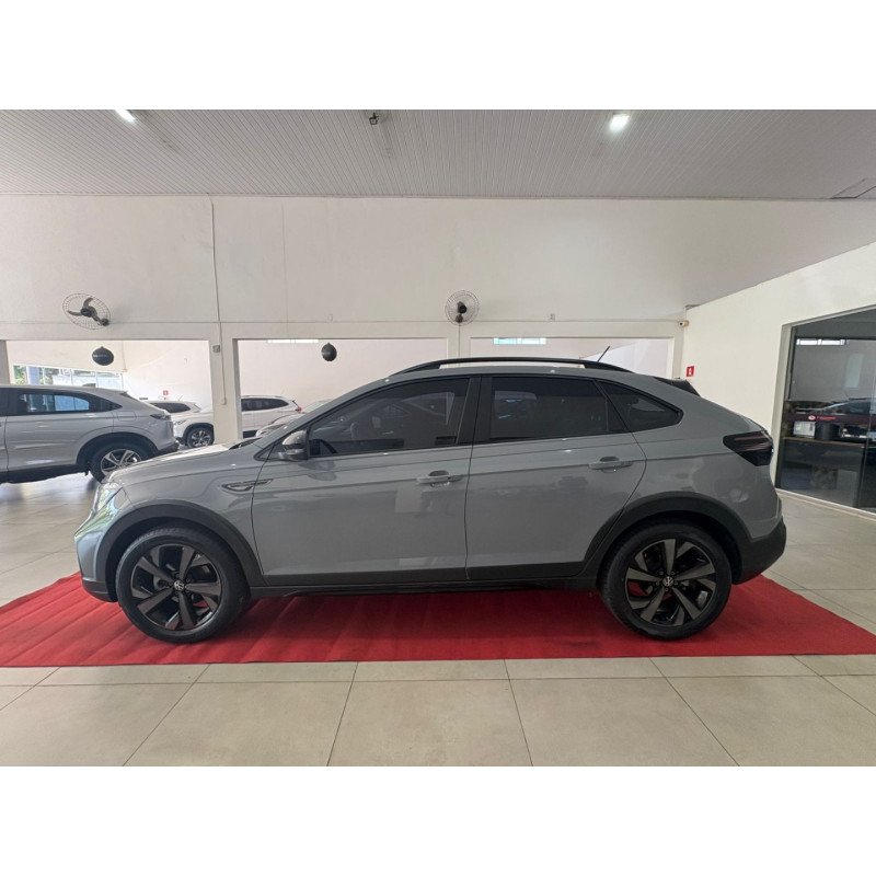 VOLKSWAGEN Nivus 1.0 4P FLEX 200 TSI HIGHLINE TURBO AUTOMÁTICO