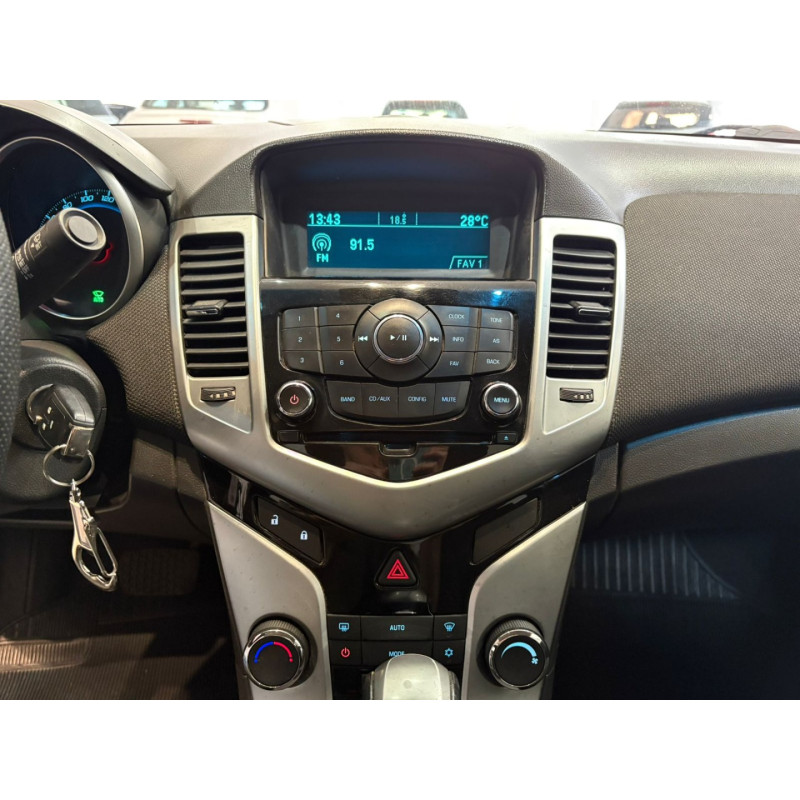 CHEVROLET Cruze Sedan 1.8 16V 4P LT ECOTEC FLEX