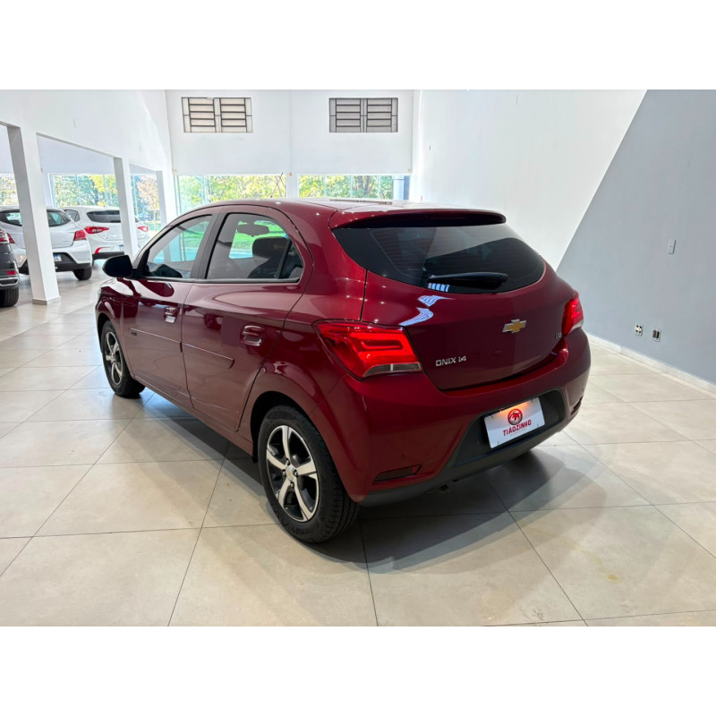 CHEVROLET Onix Hatch 1.4 4P FLEX LTZ
