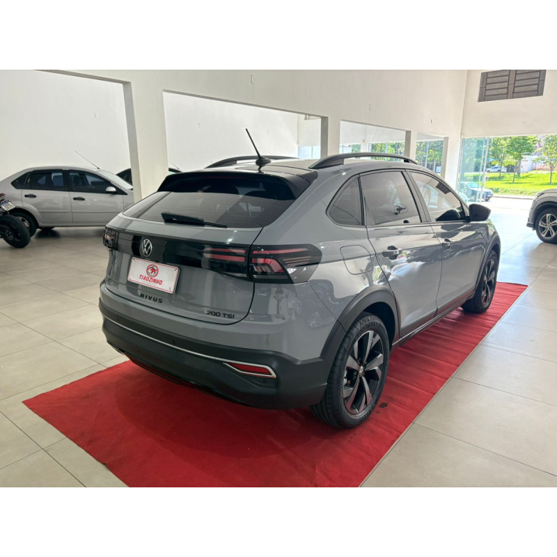VOLKSWAGEN Nivus 1.0 4P FLEX 200 TSI HIGHLINE TURBO AUTOMÁTICO