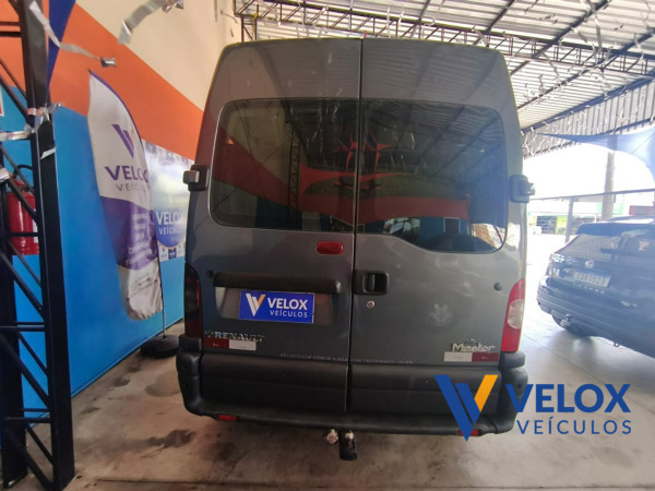 RENAULT Master 2.5 16V 3P DIESEL MINIBUS L3H2 16 LUGARES
