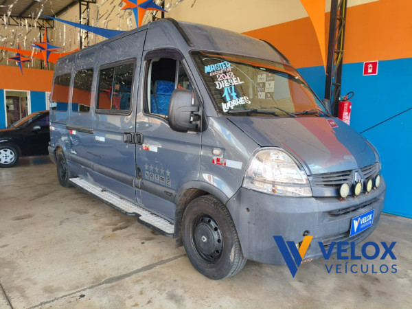 RENAULT Master 2.5 16V 3P DIESEL MINIBUS L3H2 16 LUGARES