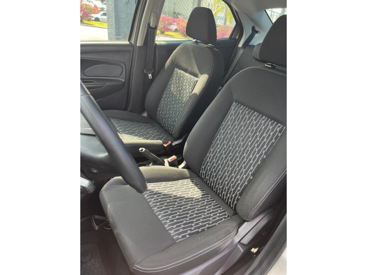 Ka + Sedan 1.0 12V 4P TI-VCT SE FLEX