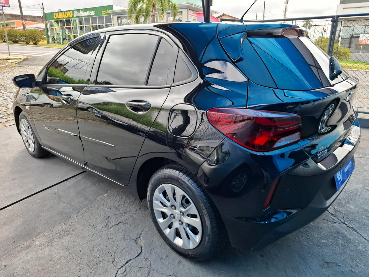Onix Hatch 1.0 4P FLEX LT