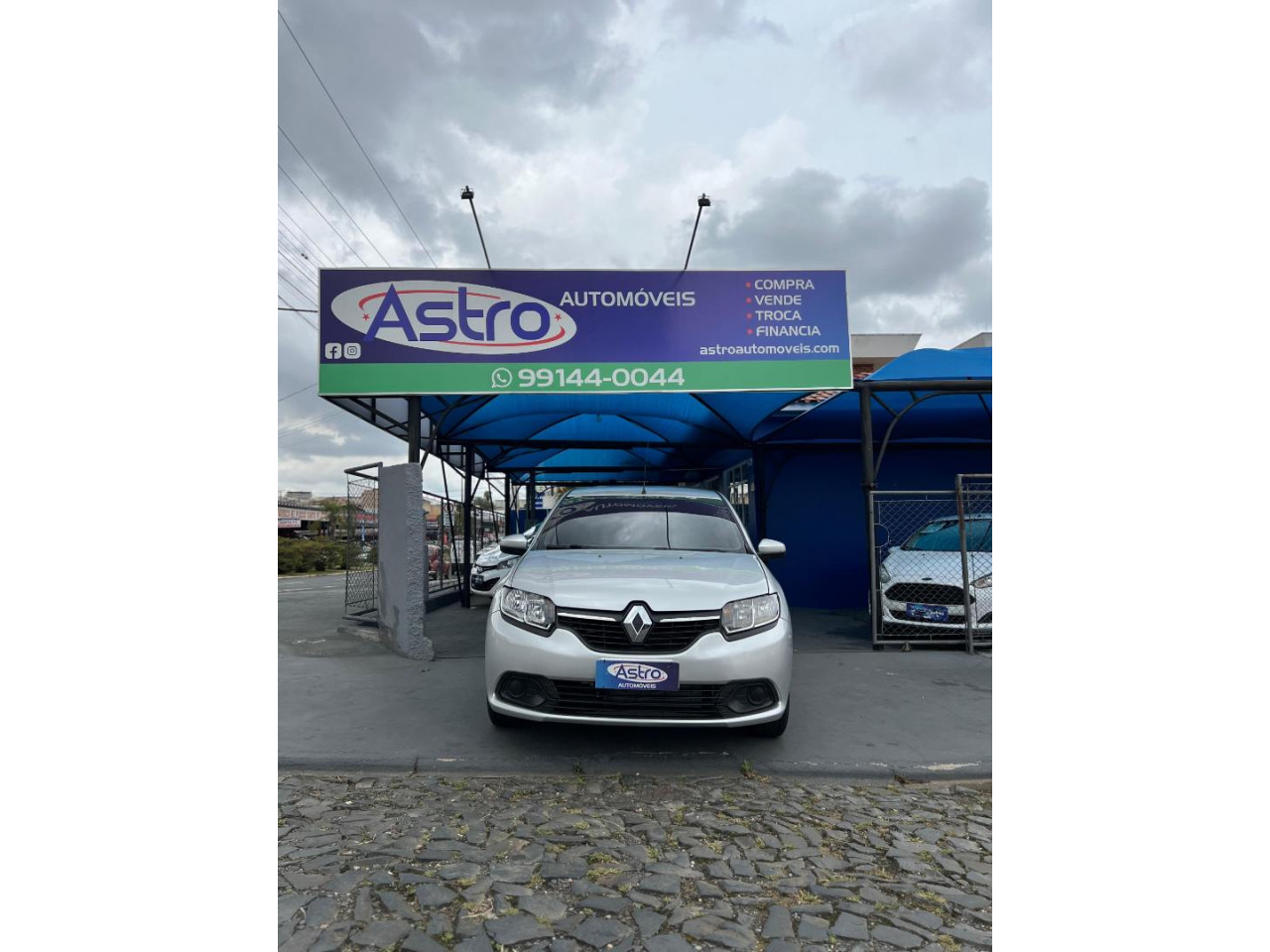 RENAULT Logan 1.0 16V 4P FLEX EXPRESSION