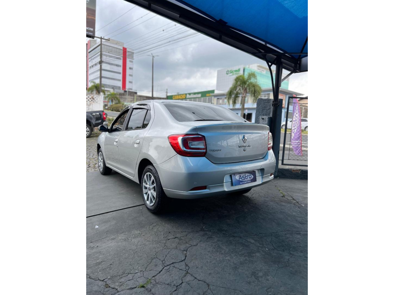 RENAULT Logan 1.0 16V 4P FLEX EXPRESSION