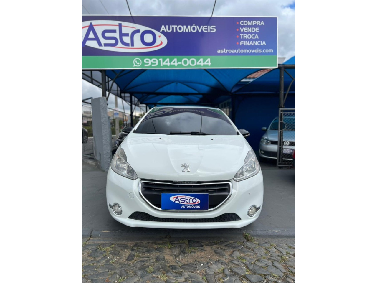 PEUGEOT 208 1.5 4P FLEX ALLURE