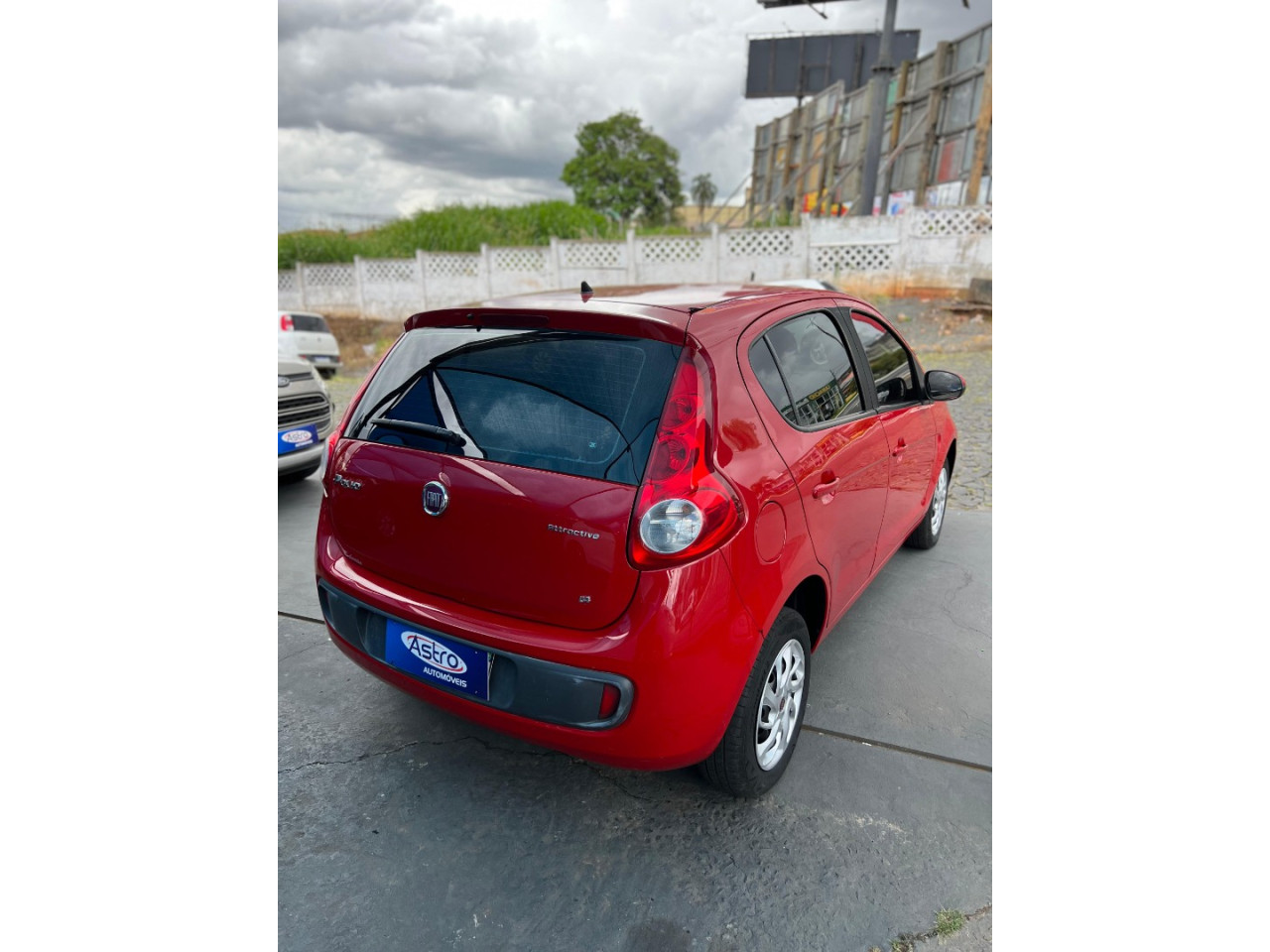 FIAT Palio 1.4 4P FLEX ATTRACTIVE