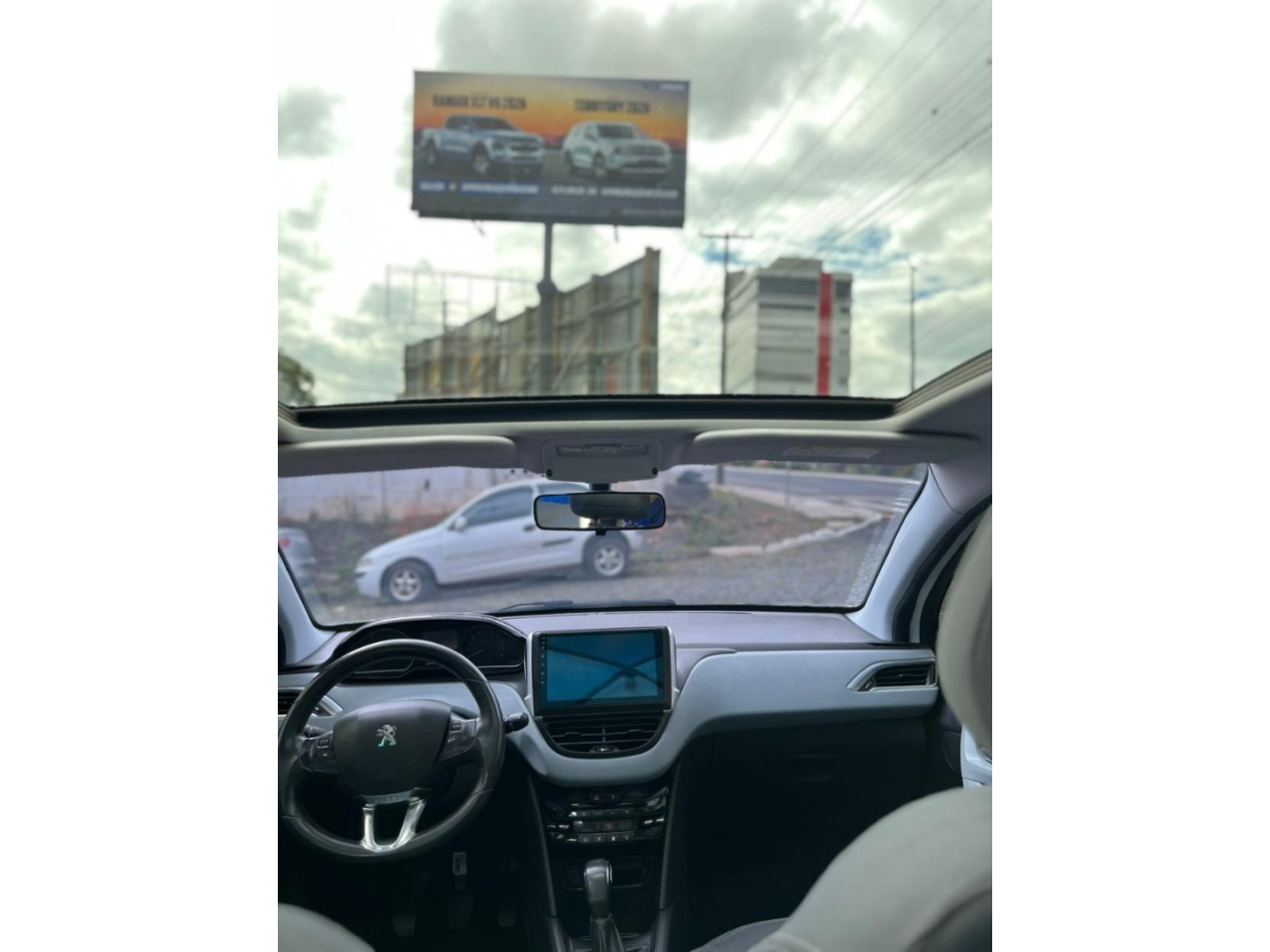 PEUGEOT 208 1.5 4P FLEX ALLURE