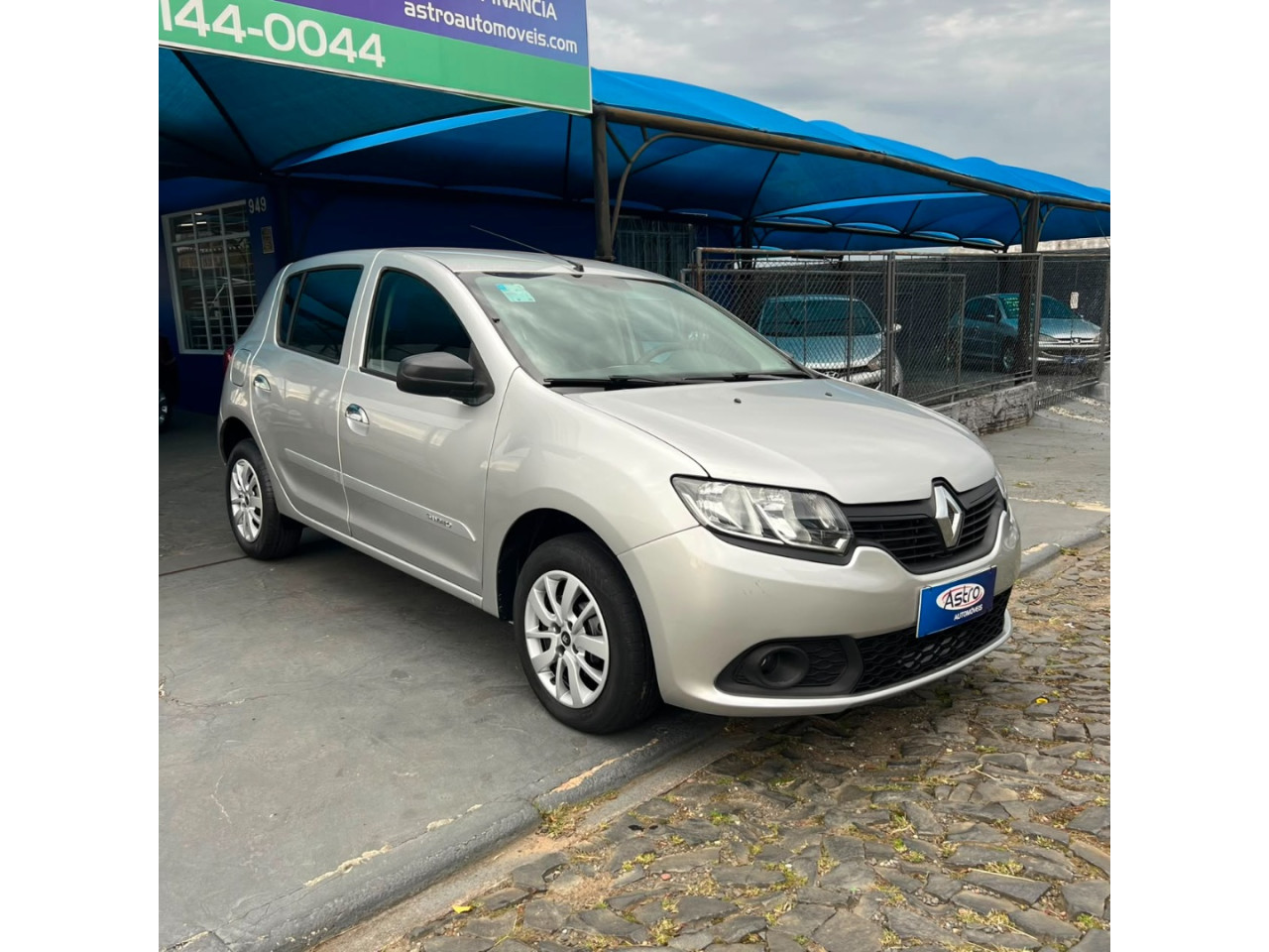 RENAULT Sandero 1.0 12V 4P FLEX SCE AUTHENTIQUE