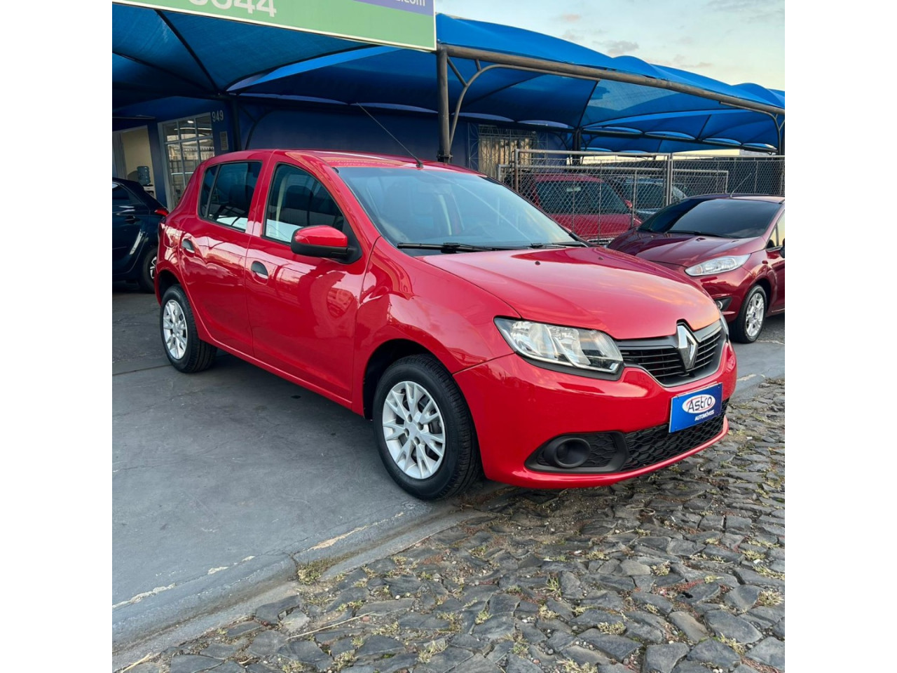 RENAULT Sandero 1.0 16V 4P FLEX AUTHENTIQUE