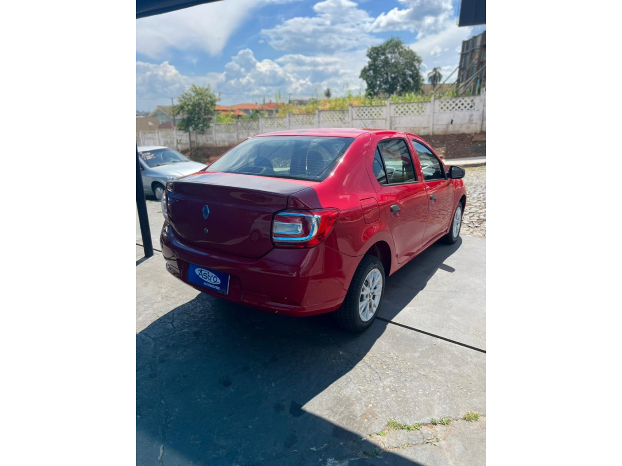 RENAULT Logan 1.0 16V 4P FLEX AUTHENTIQUE