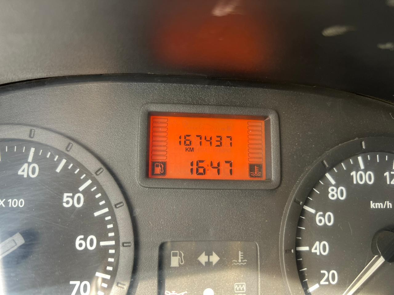 RENAULT Logan 1.0 16V 4P FLEX AUTHENTIQUE