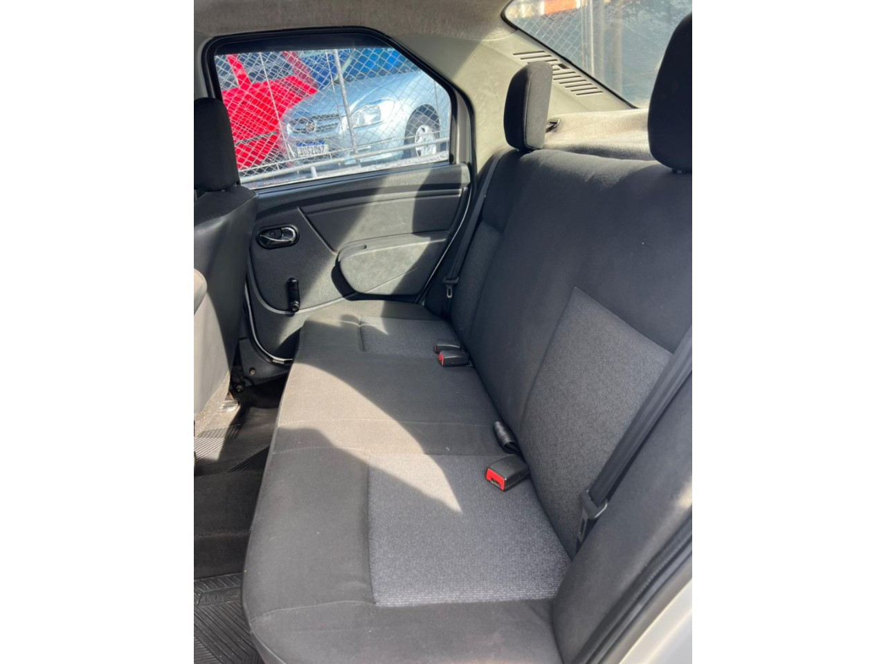 RENAULT Logan 1.0 16V 4P FLEX AUTHENTIQUE