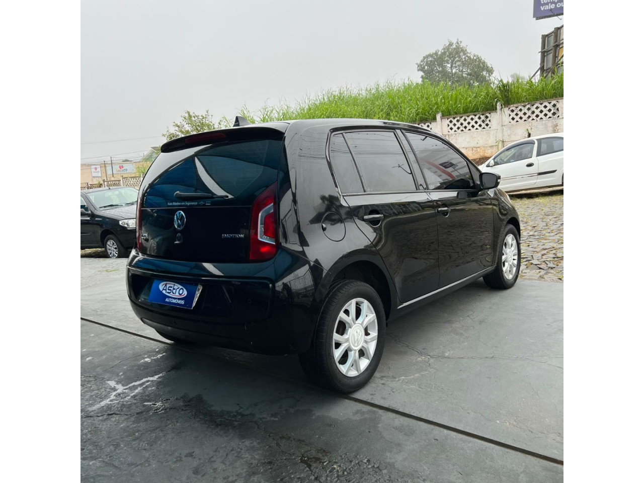 VOLKSWAGEN UP 1.0 12V 4P FLEX HIGH I-MOTION AUTOMATIZADO