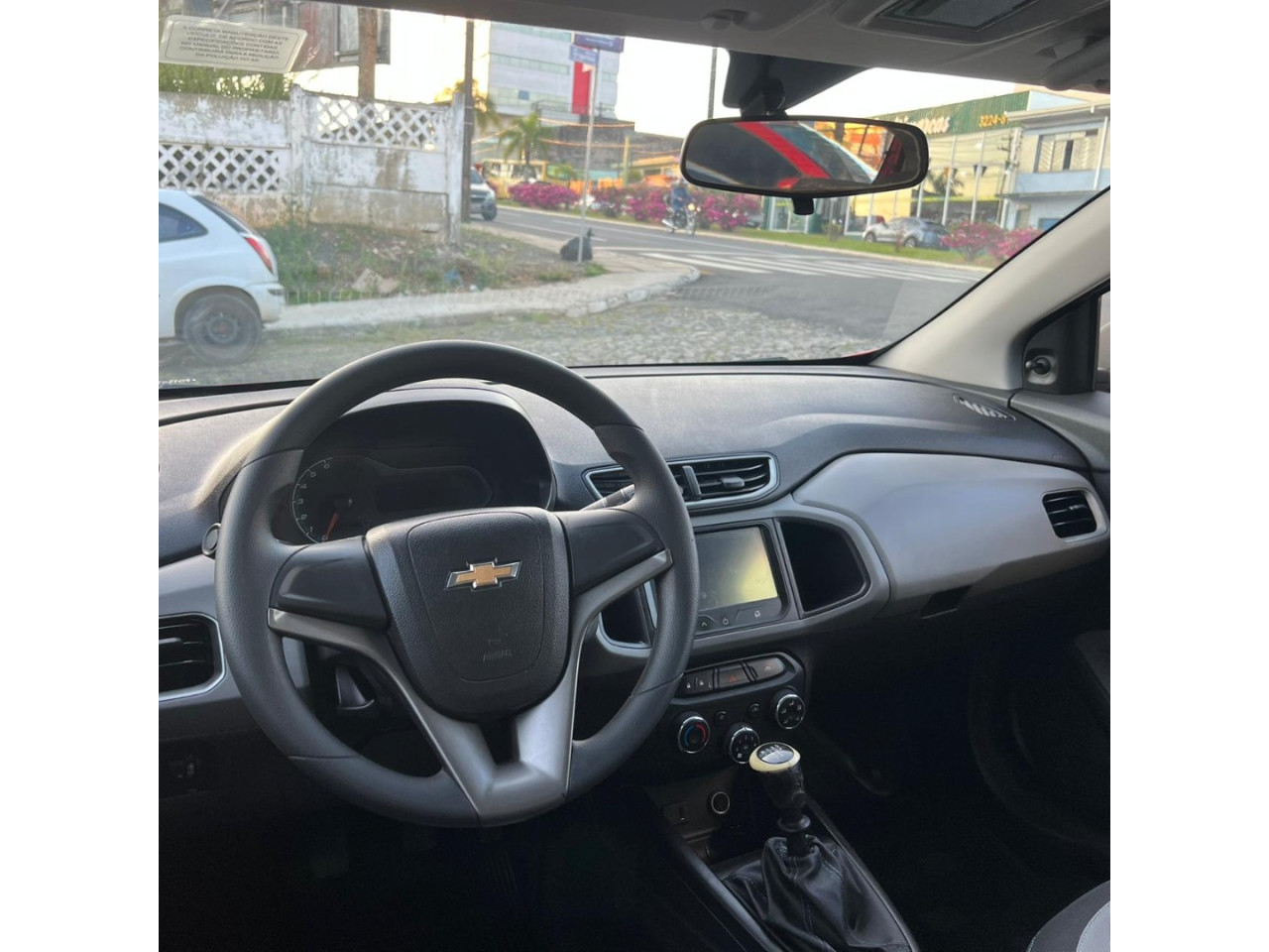 CHEVROLET Onix Hatch 1.0 4P FLEX LT