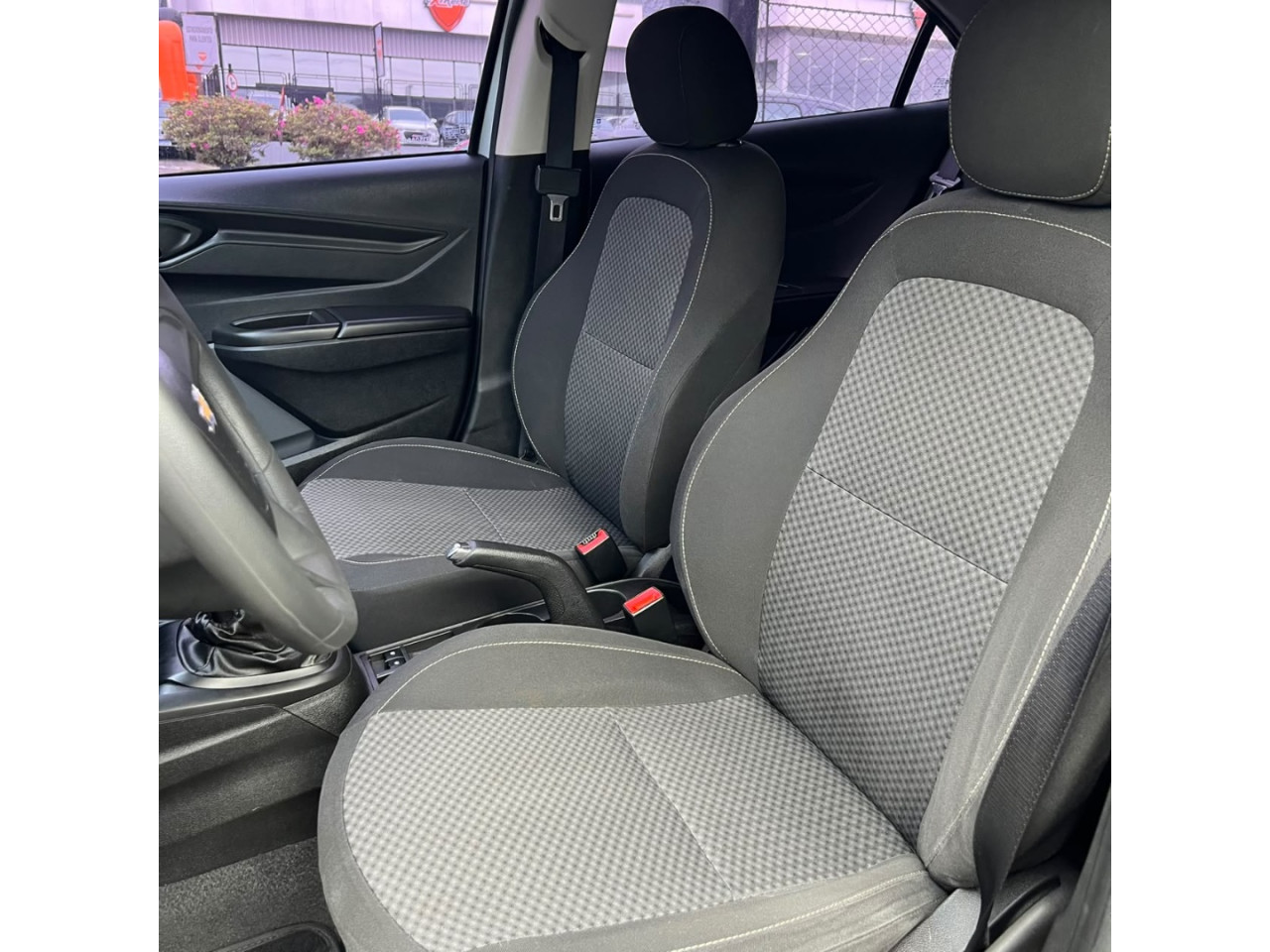 CHEVROLET Onix Hatch 1.0 4P FLEX JOY