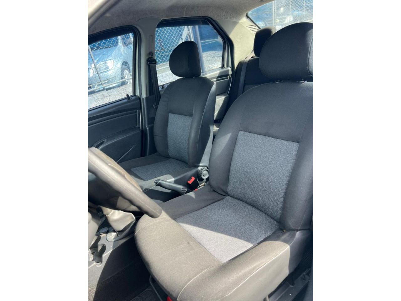 RENAULT Logan 1.0 16V 4P FLEX AUTHENTIQUE