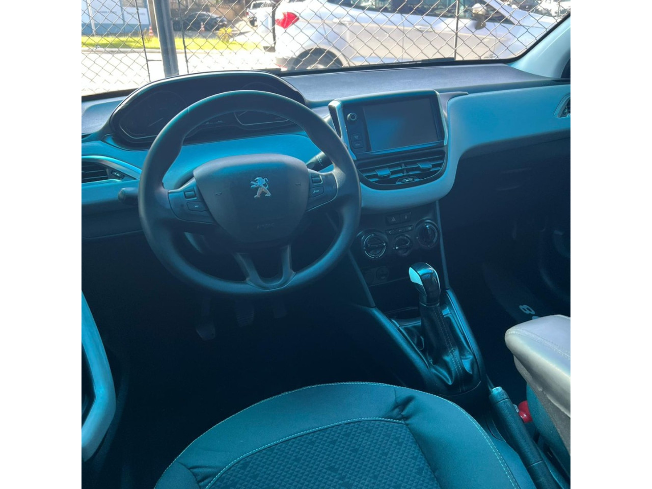 PEUGEOT 208 1.5 4P FLEX ALLURE