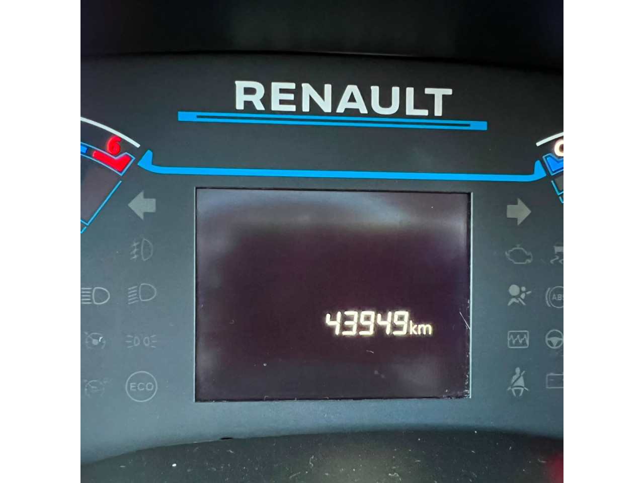 RENAULT Kwid 1.0 12V 4P SCE FLEX INTENSE