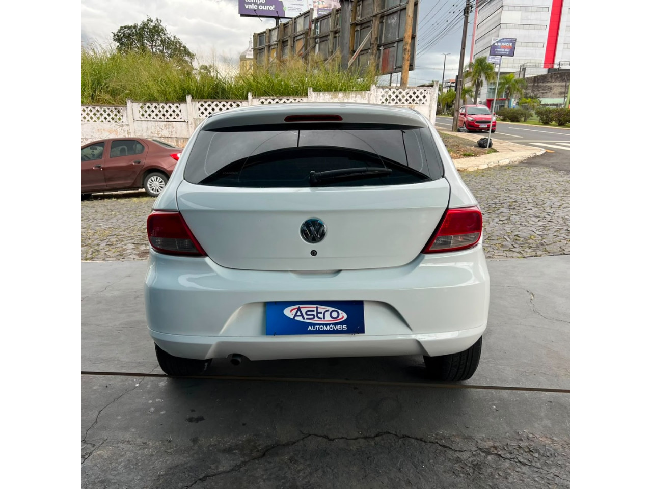VOLKSWAGEN Gol 1.0 4P G5 TREND FLEX
