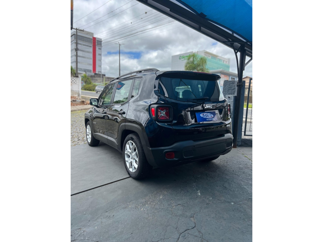 JEEP Renegade 1.8 16V 4P FLEX LONGITUDE AUTOMÁTICO