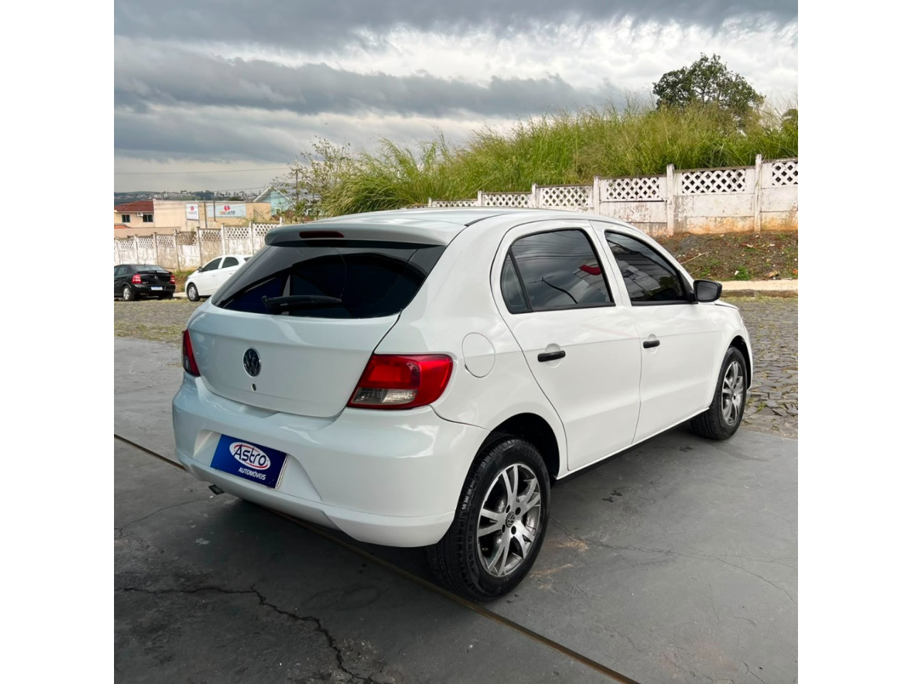 VOLKSWAGEN Gol 1.0 4P G5 TREND FLEX
