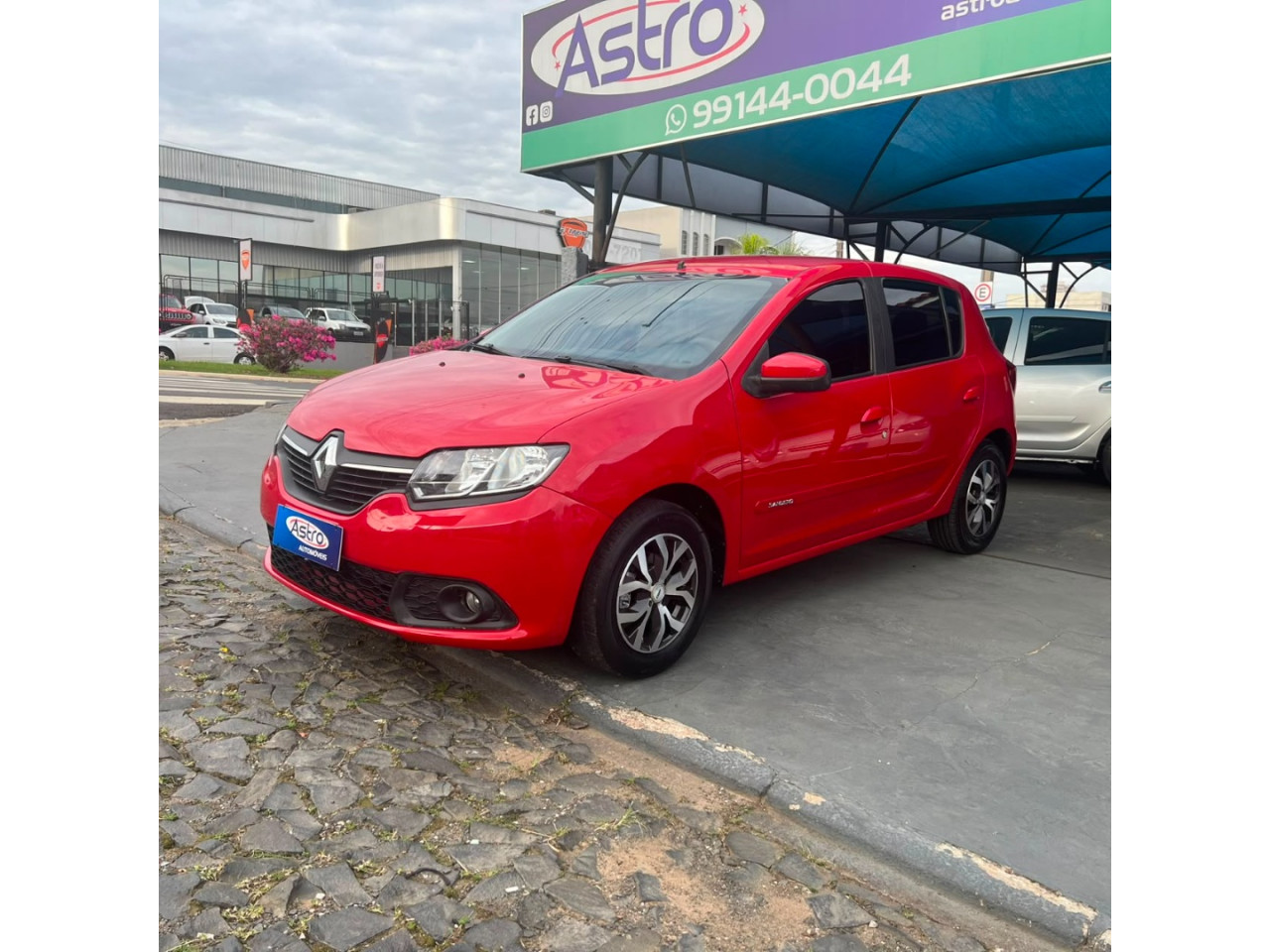 Sandero 1.0 16V 4P FLEX AUTHENTIQUE