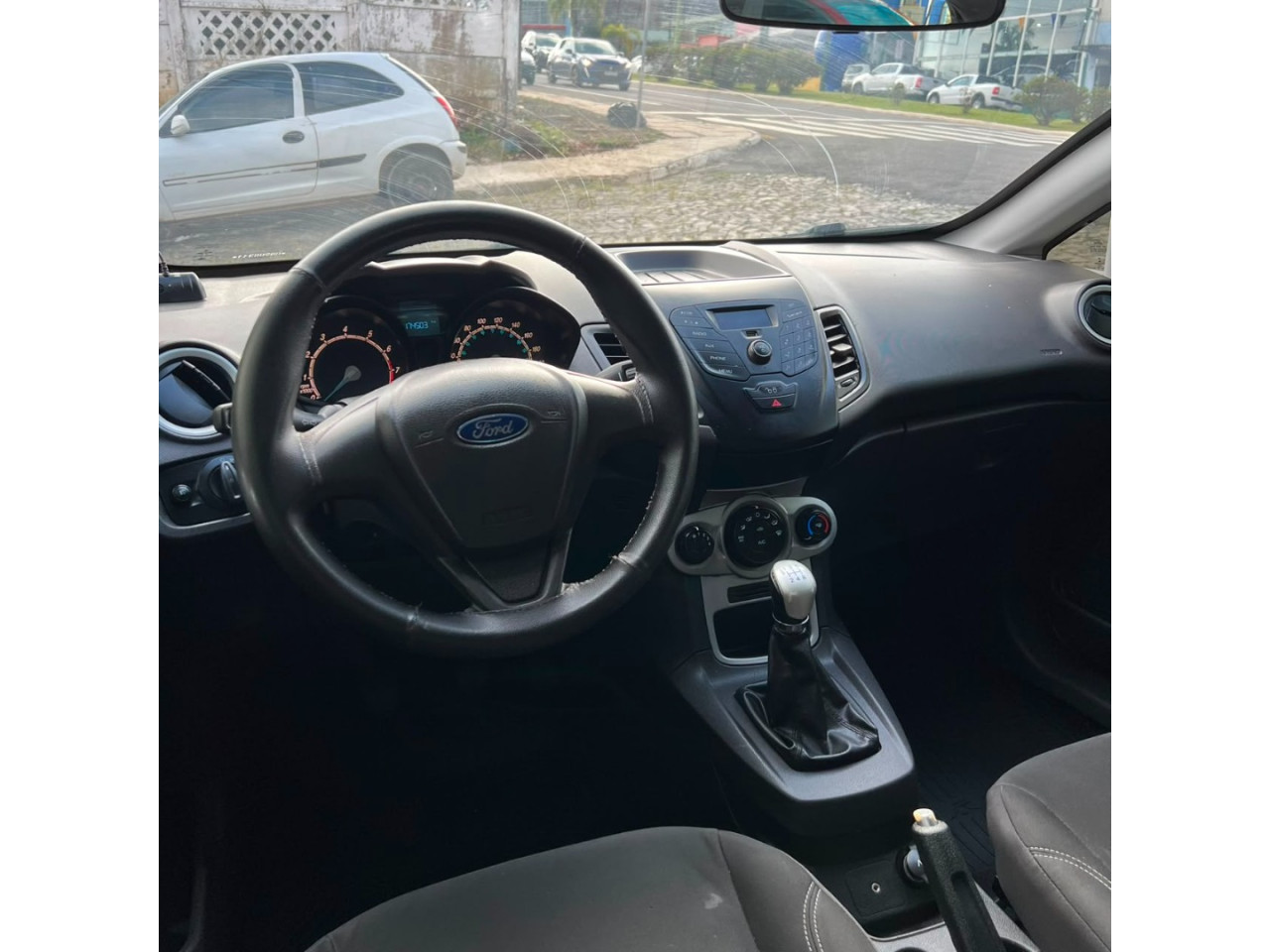 FORD Fiesta Hatch 1.5 16V 4P SE FLEX