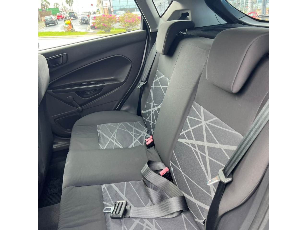 FORD Fiesta Hatch 1.5 16V 4P S FLEX