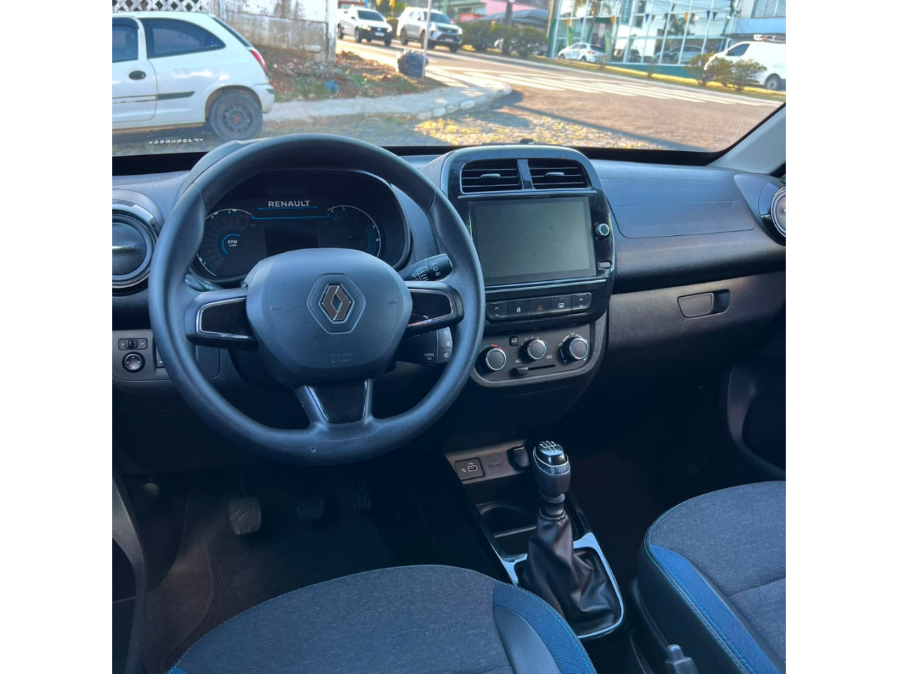 RENAULT Kwid 1.0 12V 4P SCE FLEX INTENSE