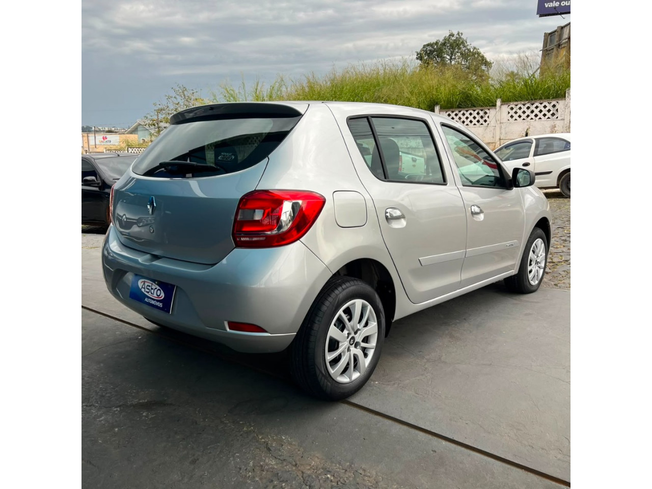 RENAULT Sandero 1.0 12V 4P FLEX SCE AUTHENTIQUE