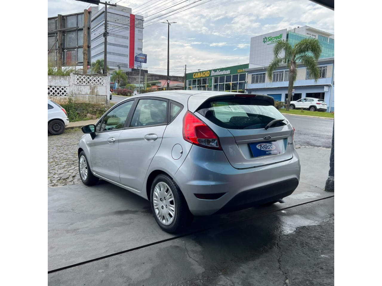 FORD Fiesta Hatch 1.5 16V 4P S FLEX