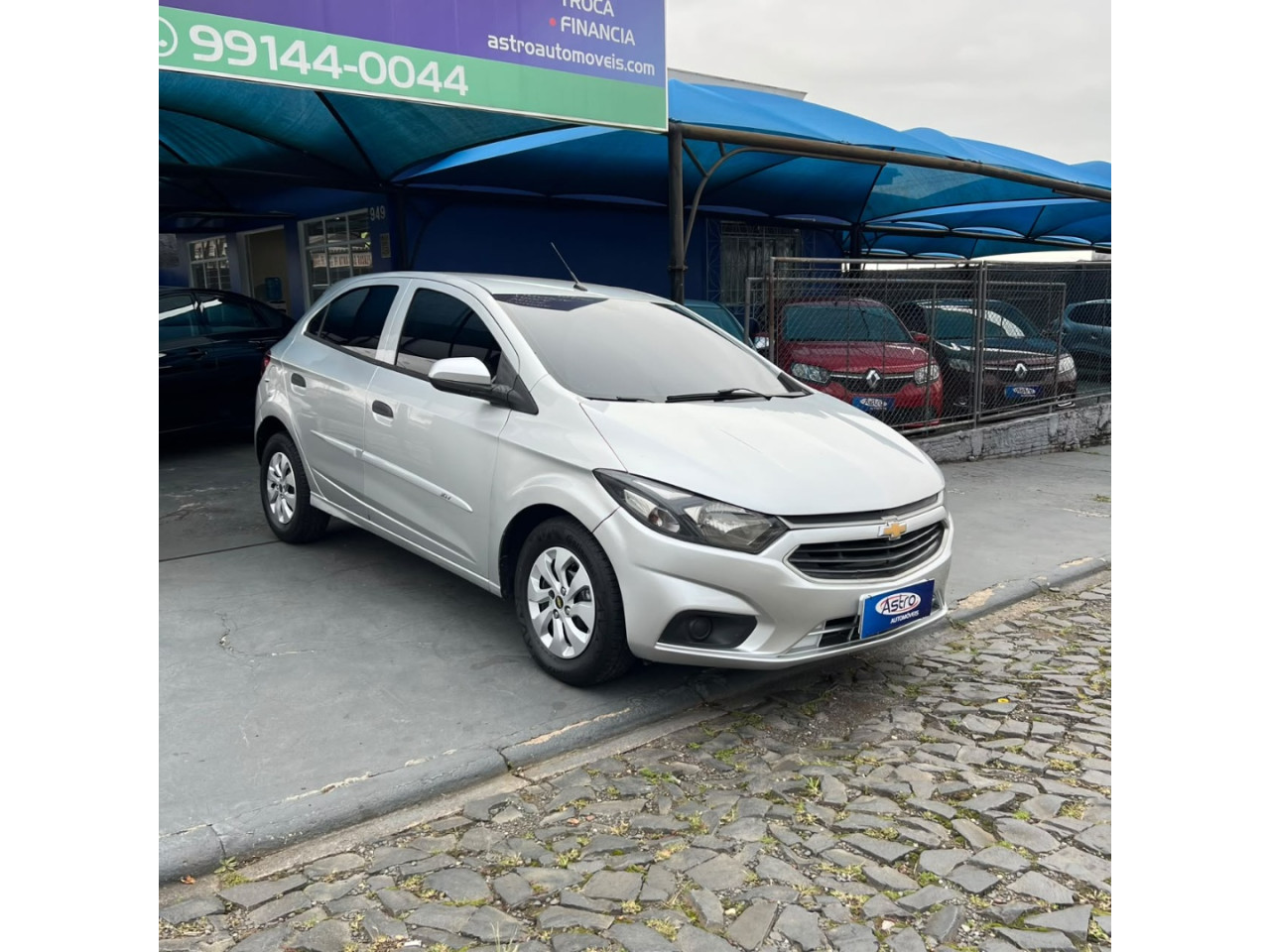 CHEVROLET Onix Hatch 1.0 4P FLEX JOY