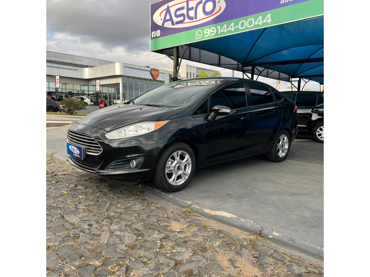 FORD Fiesta Sedan 1.6 16V 4P SE FLEX