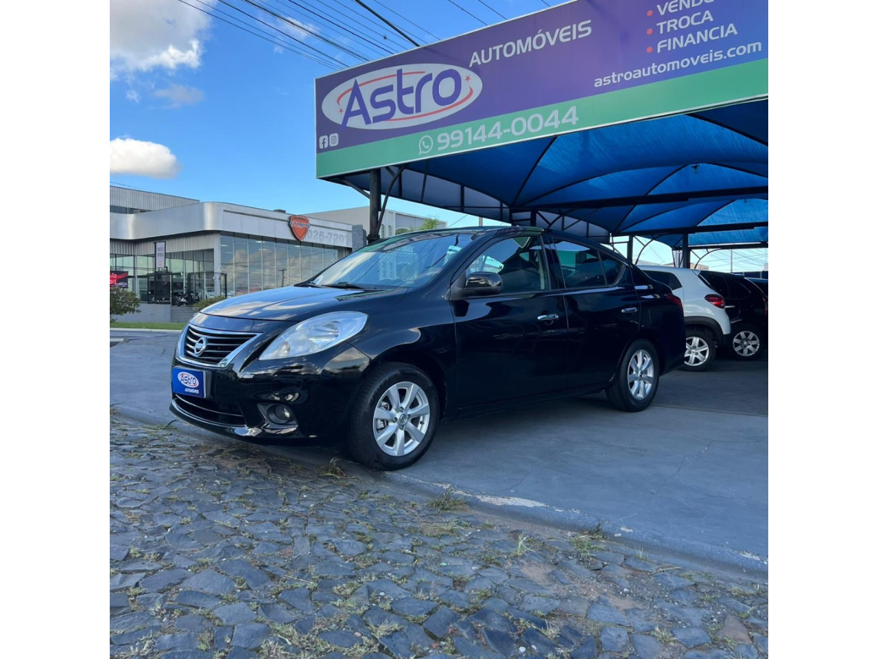 Versa Sedan 1.6 16V 4P FLEX SL