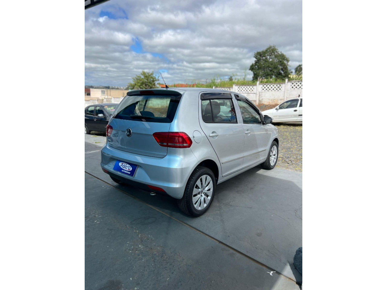 VOLKSWAGEN Fox 1.0 TRENDLINE FLEX