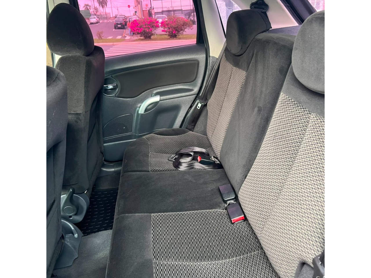 CITROEN C3 1.4 4P EXCLUSIVE FLEX
