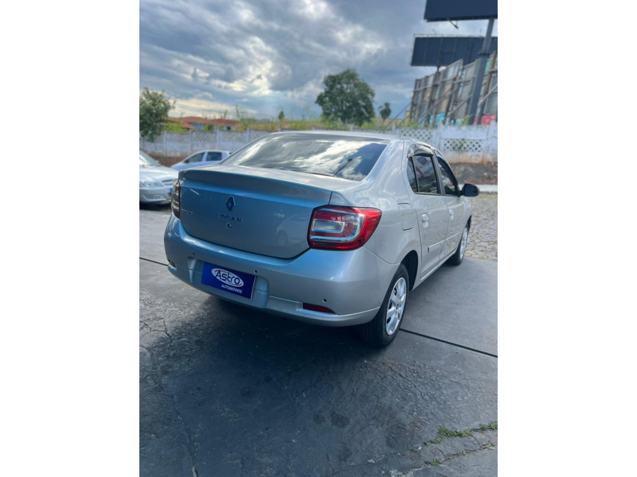 RENAULT Logan 1.0 16V 4P FLEX EXPRESSION