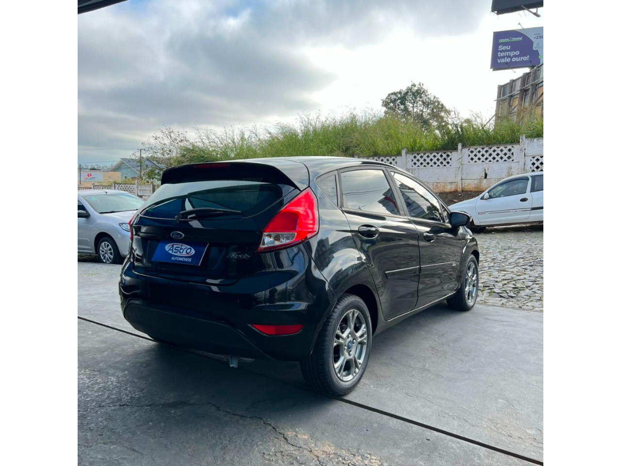 FORD Fiesta Hatch 1.5 16V 4P SE FLEX