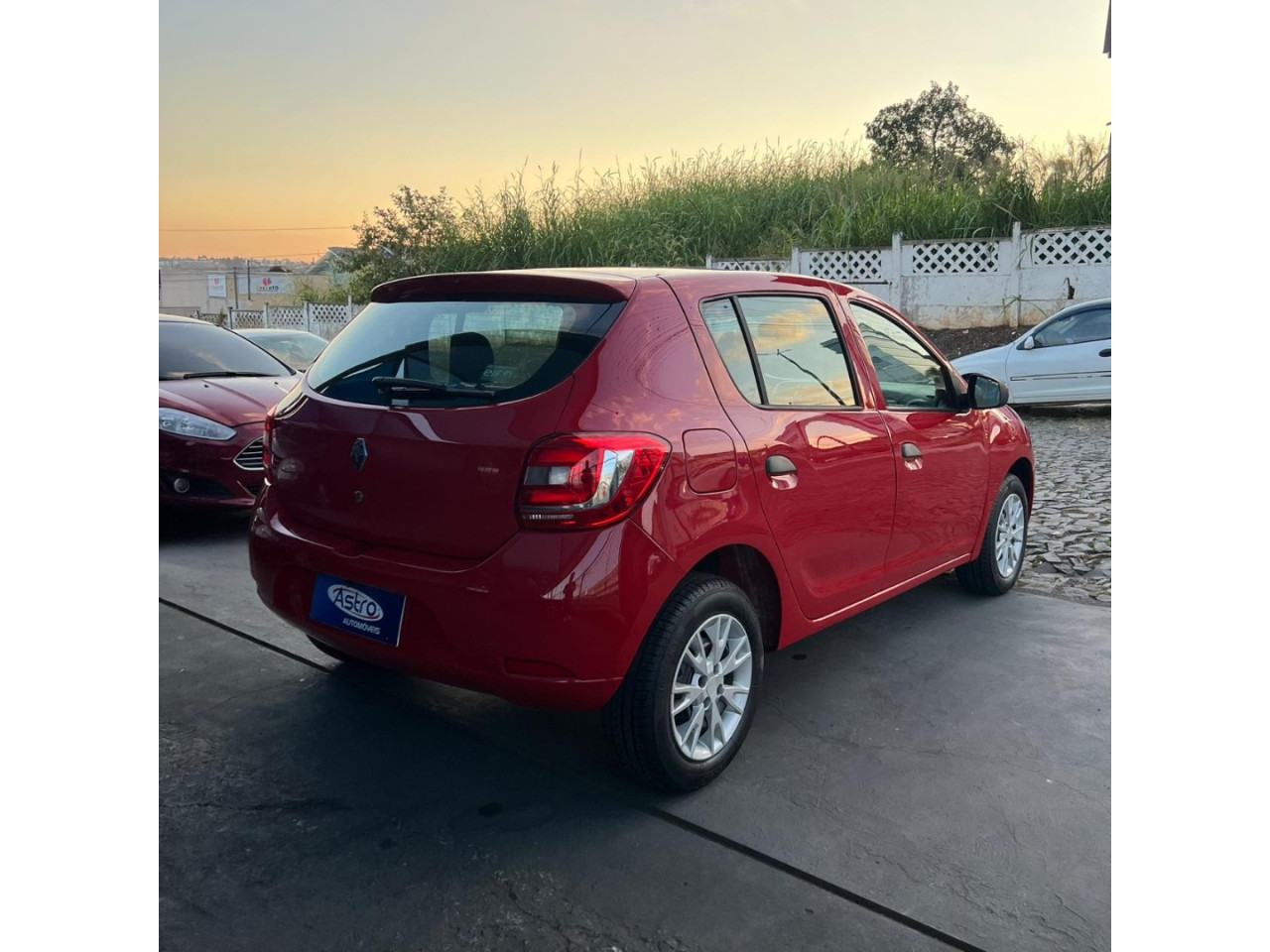 RENAULT Sandero 1.0 16V 4P FLEX AUTHENTIQUE