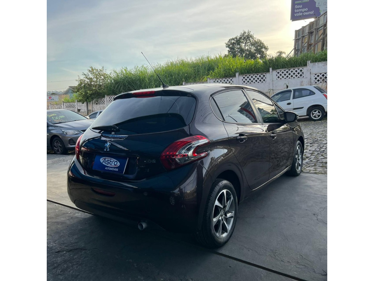 PEUGEOT 208 1.5 4P FLEX ALLURE