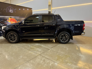 S10 2.8 12V HIGH COUNTRY CABINE DUPLA 4X4 TURBO DIESEL AUTOMÁTICO