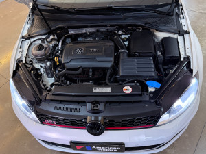 VOLKSWAGEN Golf 2.0 GTI TURBO AUTOMÁTICO